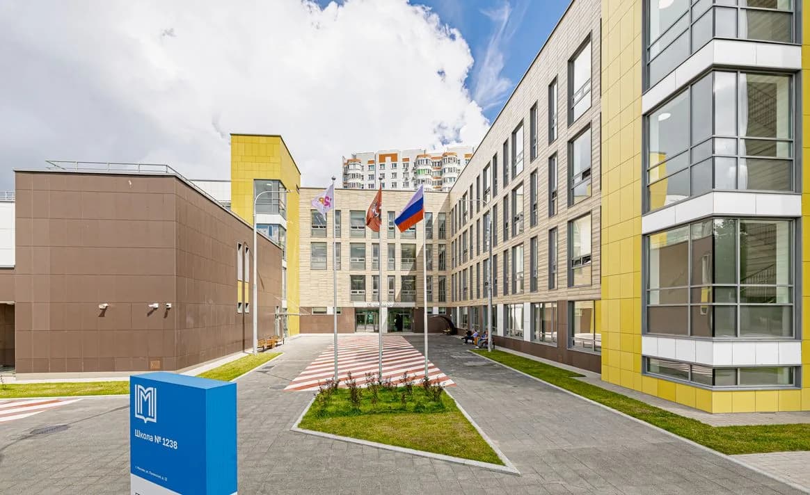 В Москве возвели здание школы на 550 мест