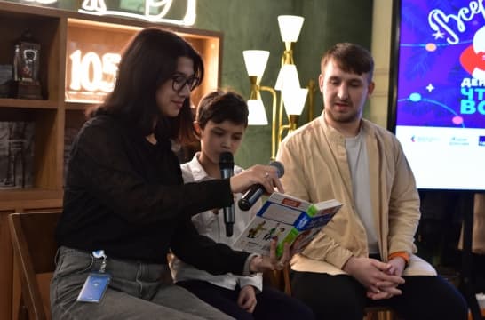 По всей стране 13 декабря пройдут новогодние семейные чтения вслух «Живая классика»