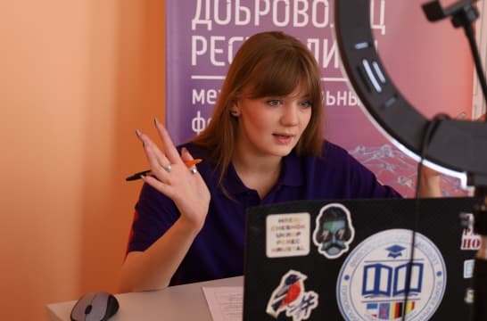 В ДНР межрегиональный форум «Доброволец Республики – 2025» объединил участников из 22 субъектов РФ