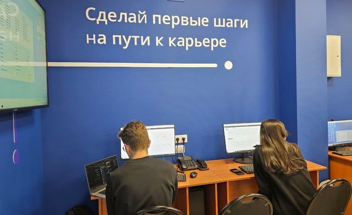 65% заявлений от абитуриентов в новосибирские колледжи поступило через портал «Госуслуги»