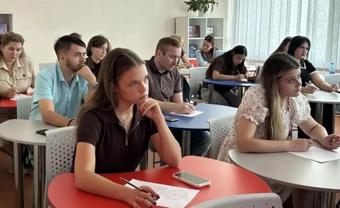 94% выпускников ЛГПУ находят работу до получения диплома