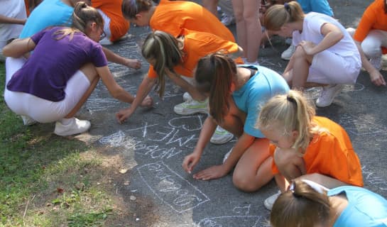 Юные новосибирцы отправятся на летний отдых по электронным путёвкам