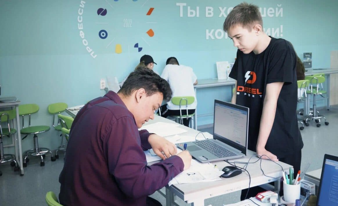 Конкурс в колледжи и техникумы Томской области достигает 11 человек на место