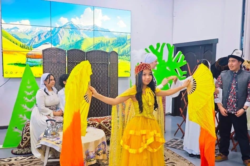 Курс «Театр в школе» объединил педагогов и школьников 24 стран