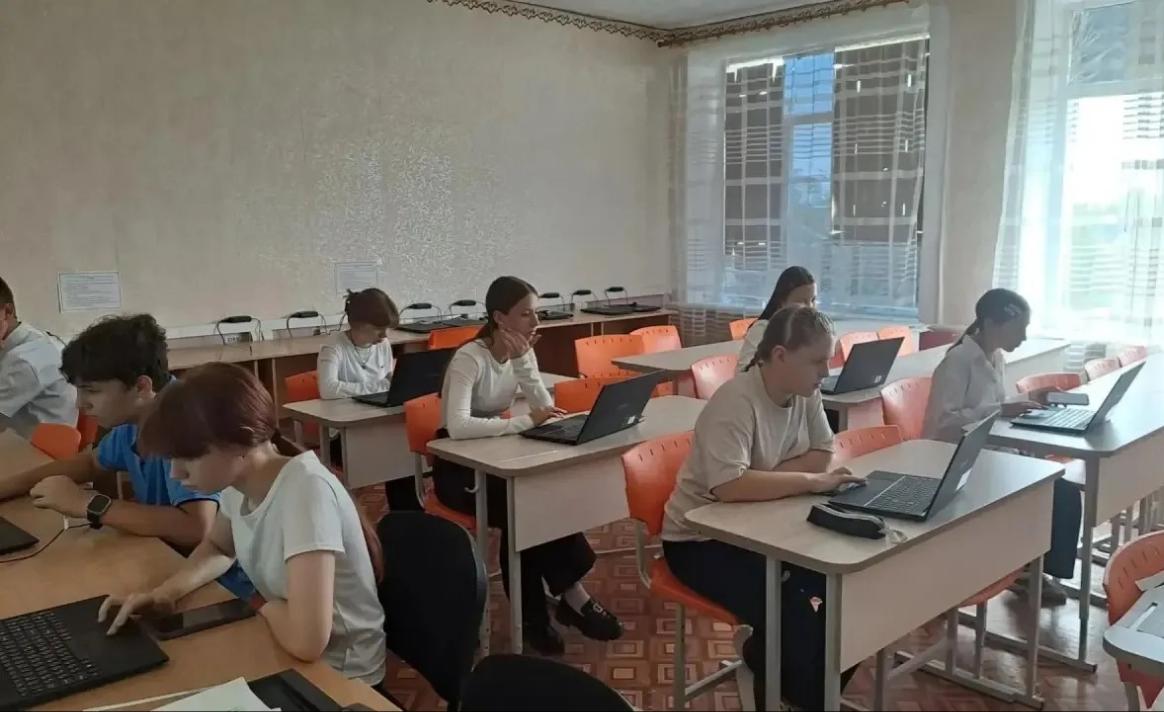 Психологи ХГПУ представили игровой комплект для школьников «Навигатор жизни»