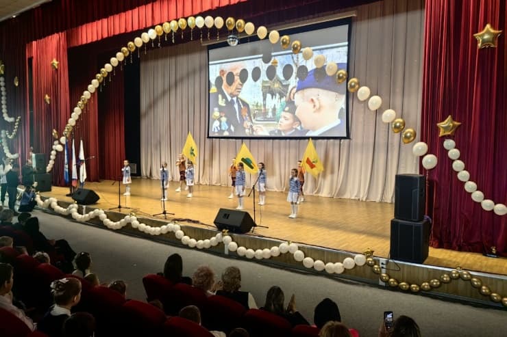 Самая большая школа Иркутской области готовится принять учеников