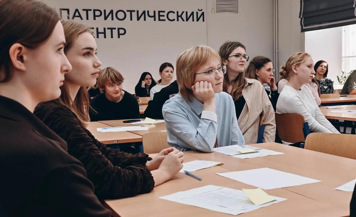 Слёт психолого-педагогических классов в ЯГПУ им. К.Д. Ушинского объединил более 200 школьников