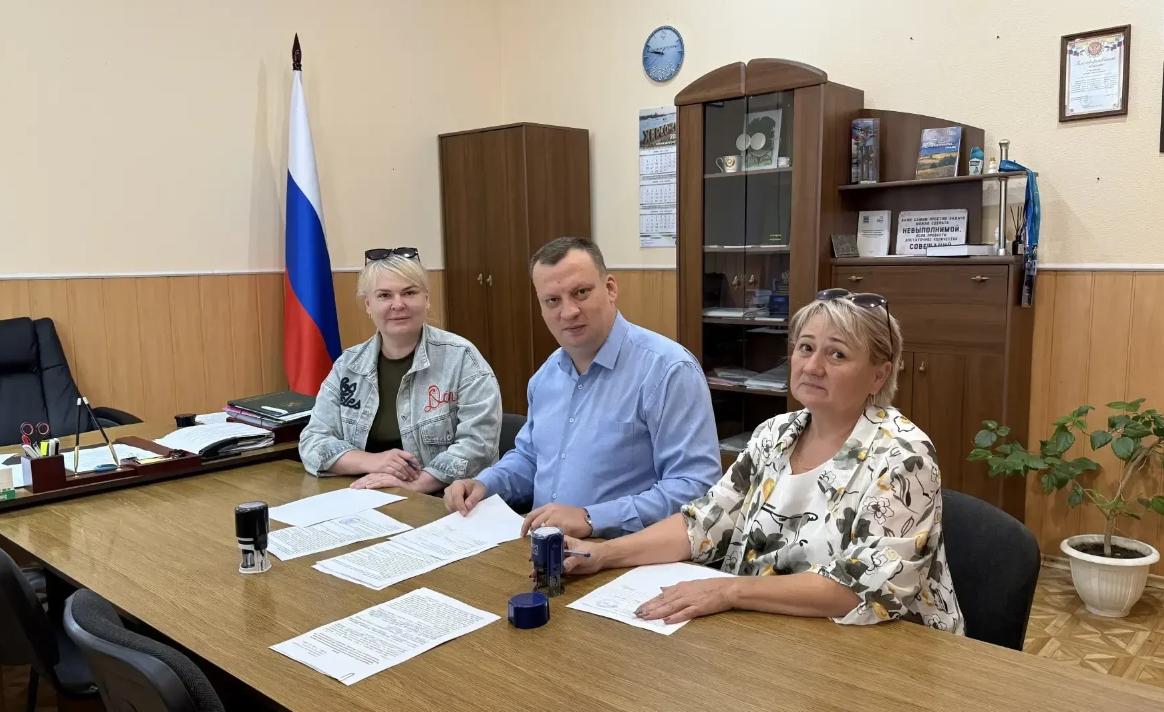 В 2026/27 учебном году в воссоединённых регионах будут работать 12 «земских учителей»