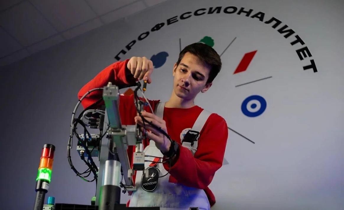 В 42 регионах России в 2027 году начнут работу 95 новых кластеров «Профессионалитета»