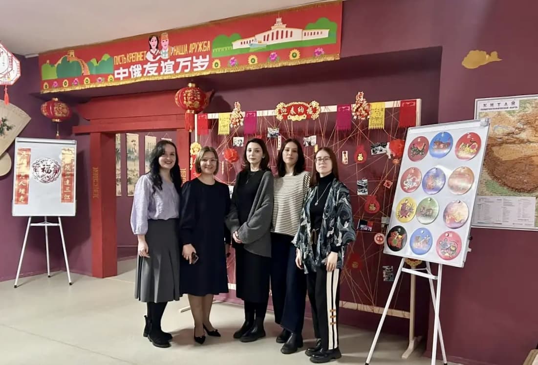 В АмГПГУ провели профориентационные встречи для школьников в рамках проекта полилингвального образования