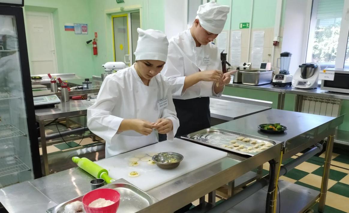 В Феодосийском техникуме строительства и курортного сервиса открыли колледж-класс