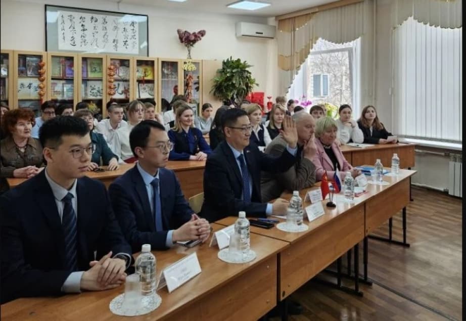 В Хабаровске обсудили вопросы онлайн-сотрудничества между учащимися России и Китая