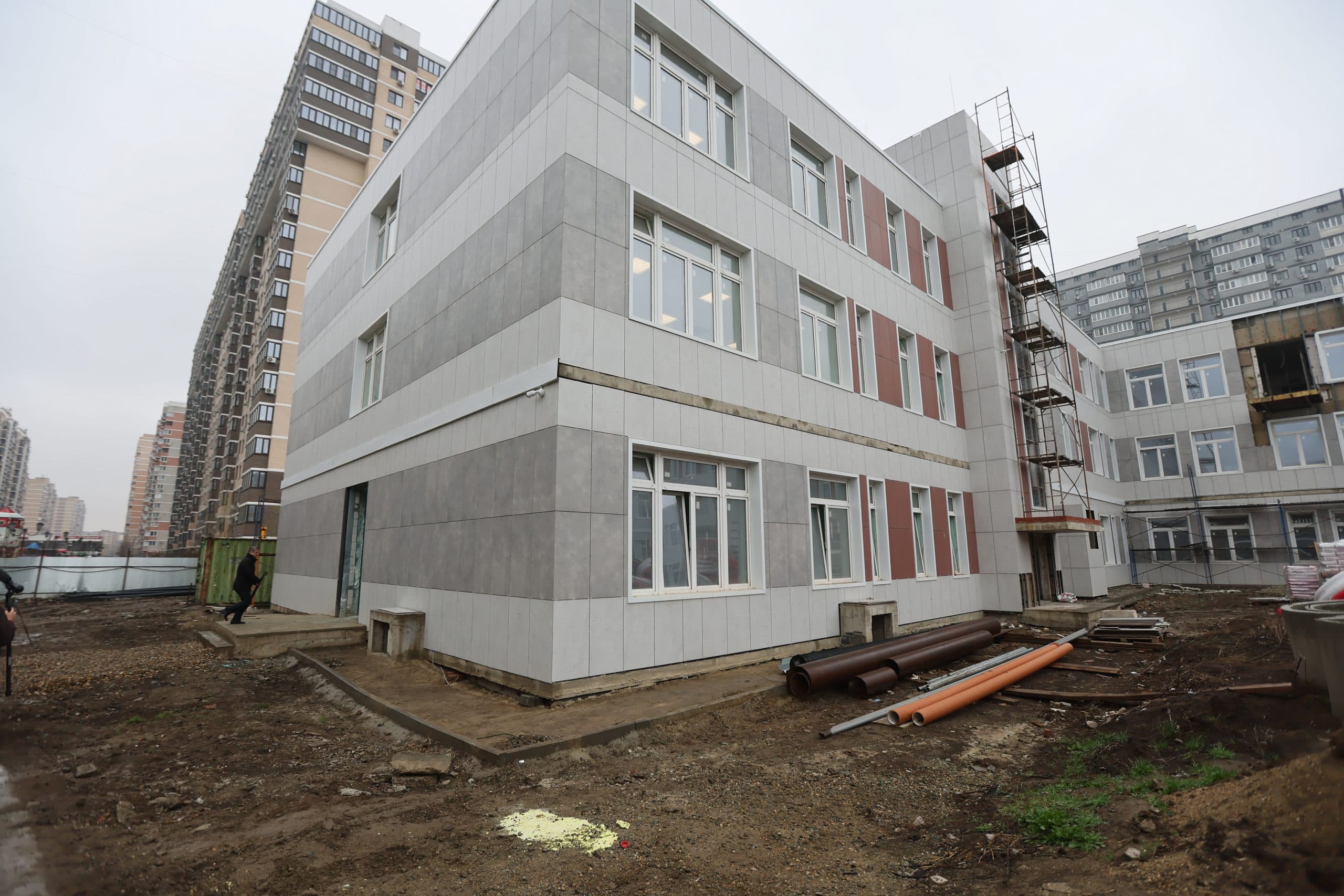 В Краснодаре планируют построить десять детсадов и шесть школ в 2026 году