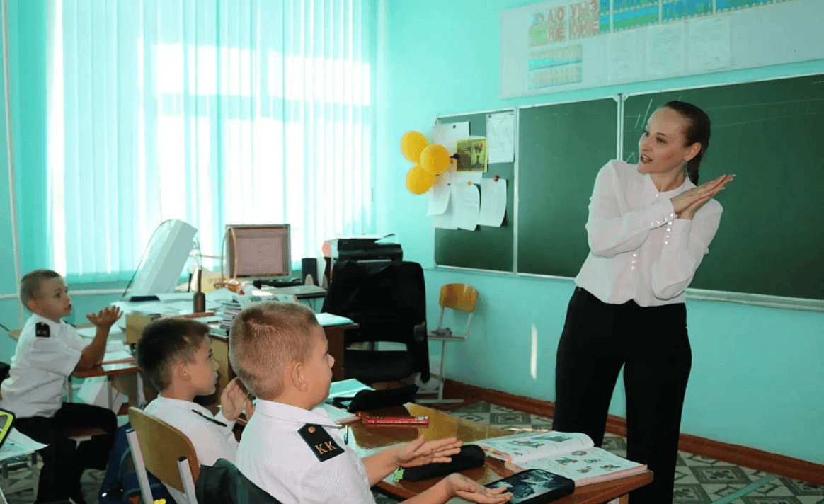 В новом учебном году в сельские школы Ставрополья прибыли 12 «земских учителей»