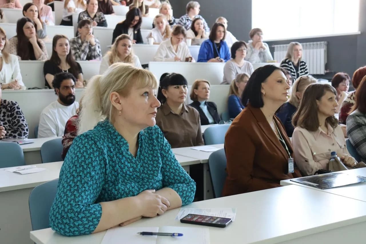 В Омске состоялся форум в поддержку семей, воспитывающих детей с расстройством аутистического спектра