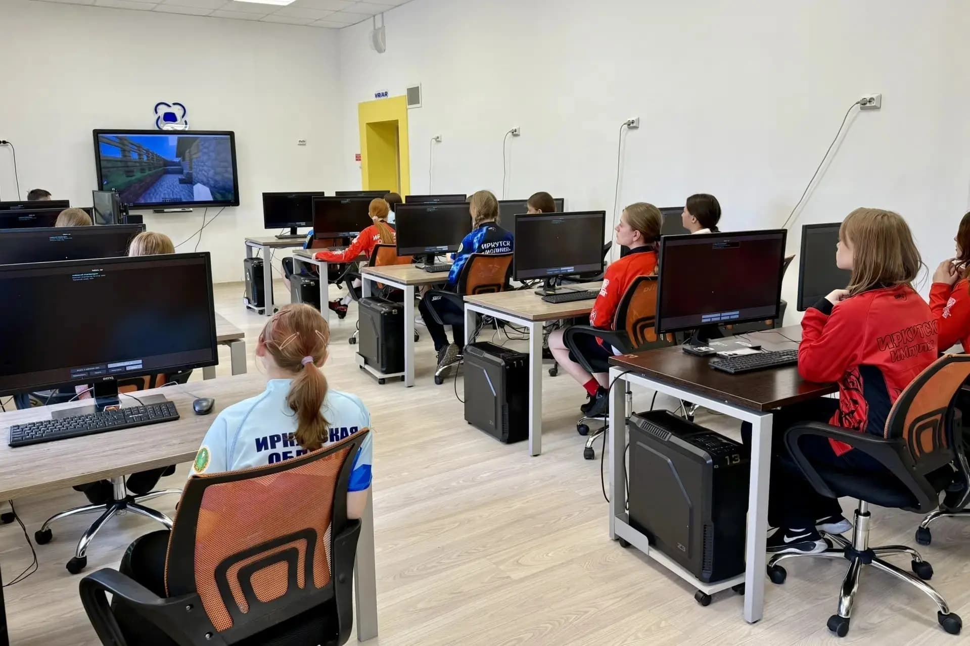 В Приангарье определили школьников – чемпионов по фиджитал-спорту