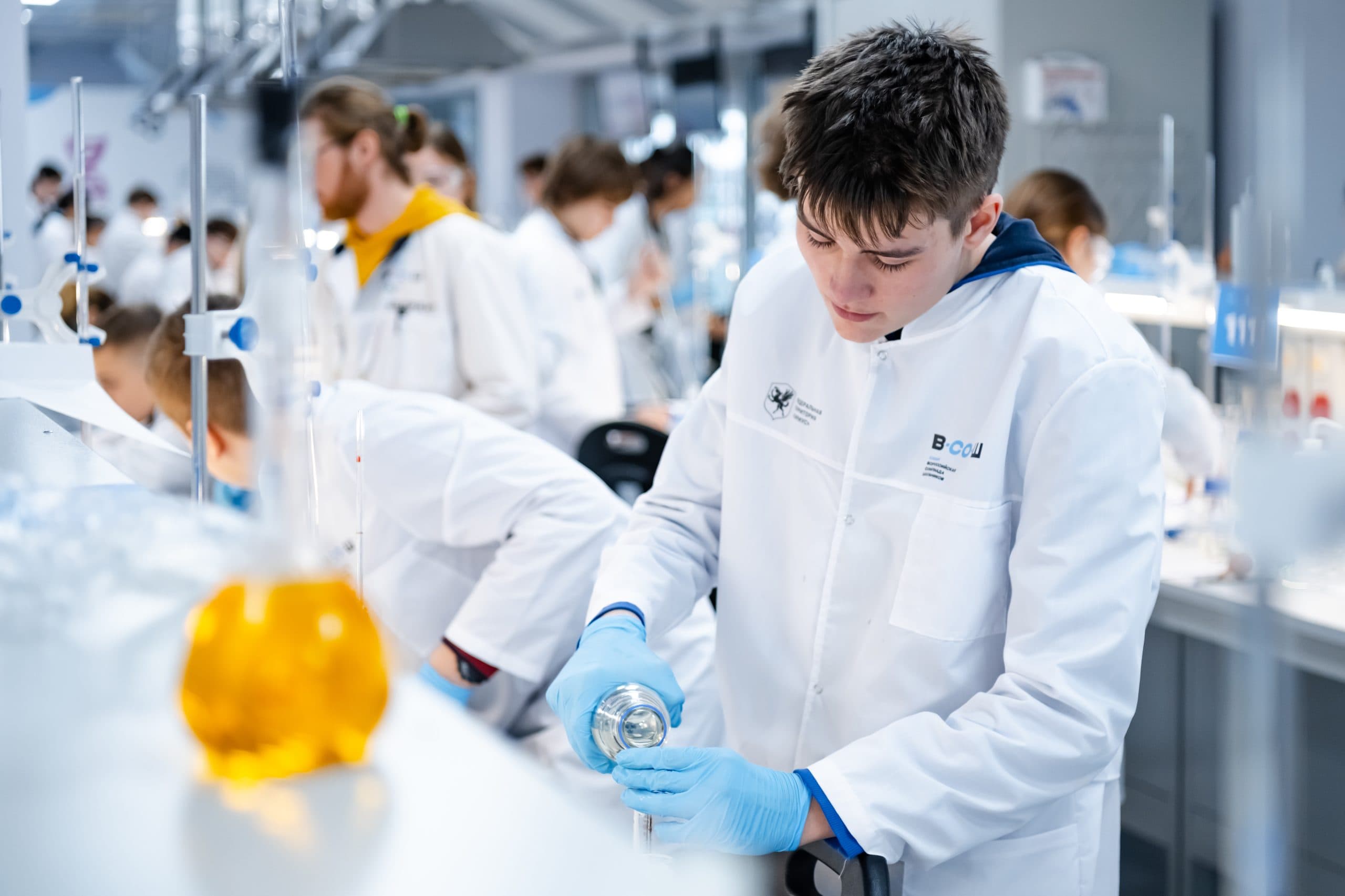 В Сириусе объявили имена победителей и призёров заключительного этапа ВсОШ по химии