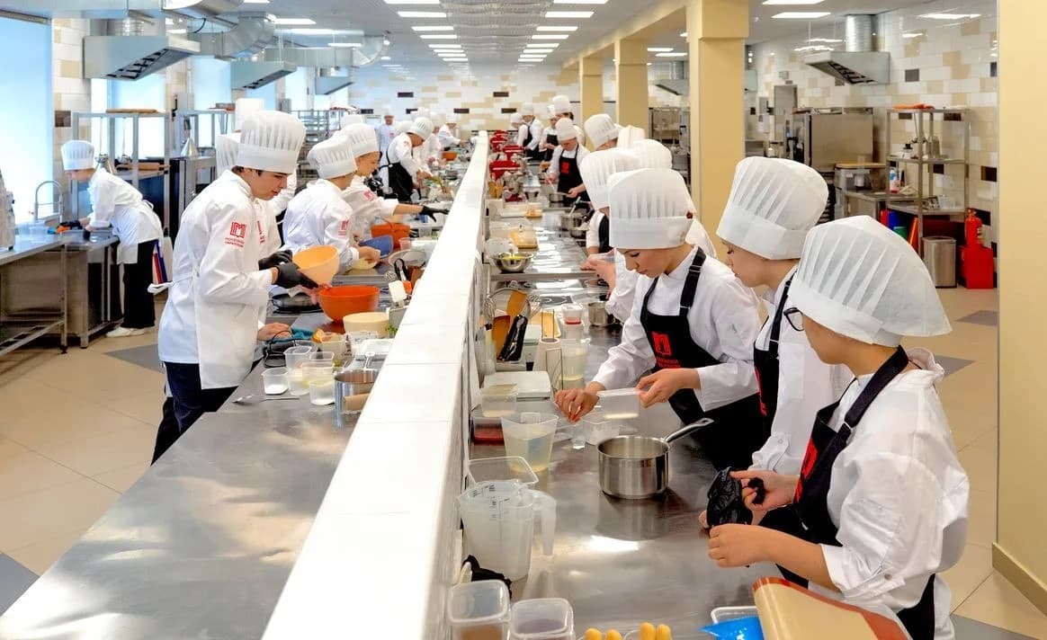 В столичных колледжах почти на 40% выросло число мест в сфере гостеприимства