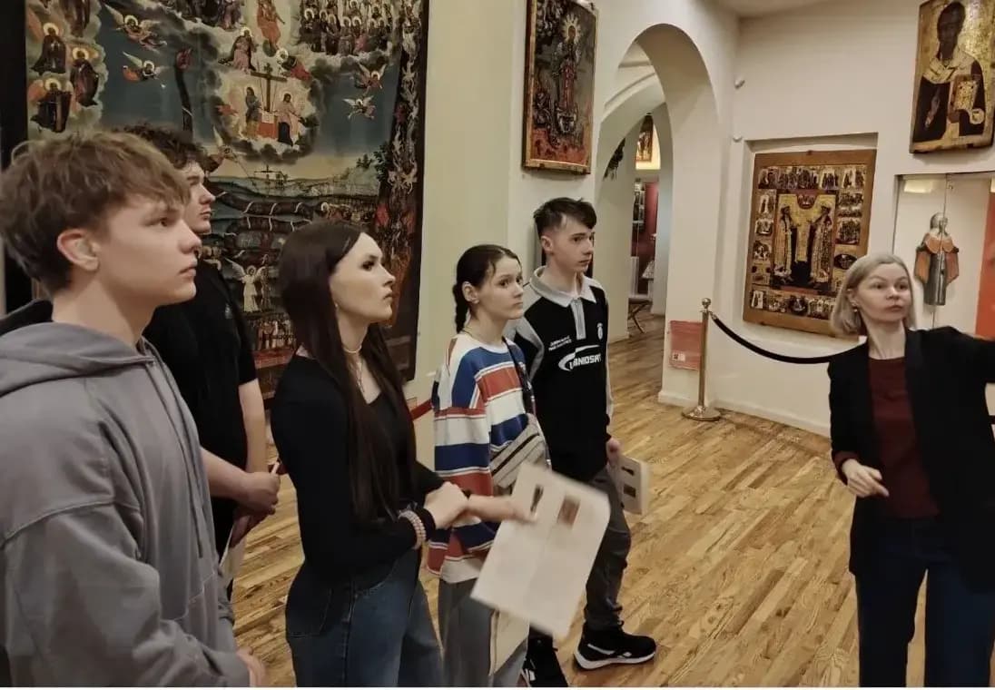 Волгоградские школьники с нарушением слуха разрабатывают экскурсии на жестовом языке